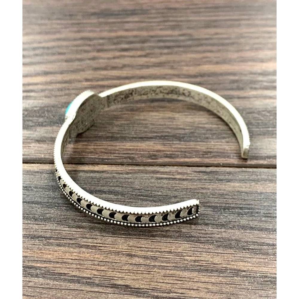 Other Turquoise Cuff Bracelet in Antique Silver, Native American C Size ONE SIZE - 3 Thumbnail
