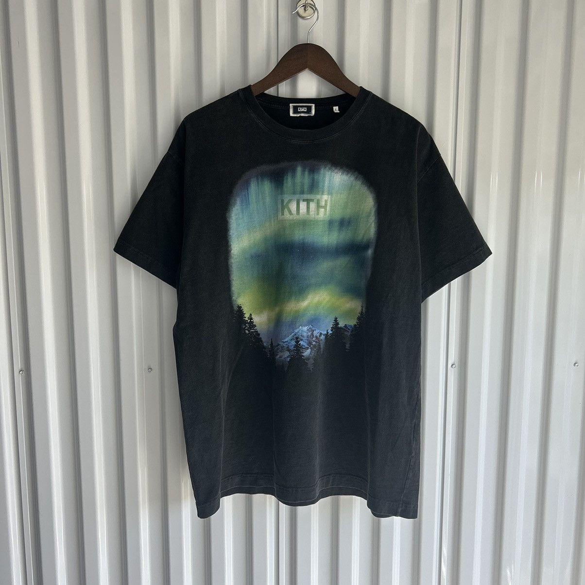 Kith Kith Sight & Sound 1996 Vintage Tee in Black | Grailed
