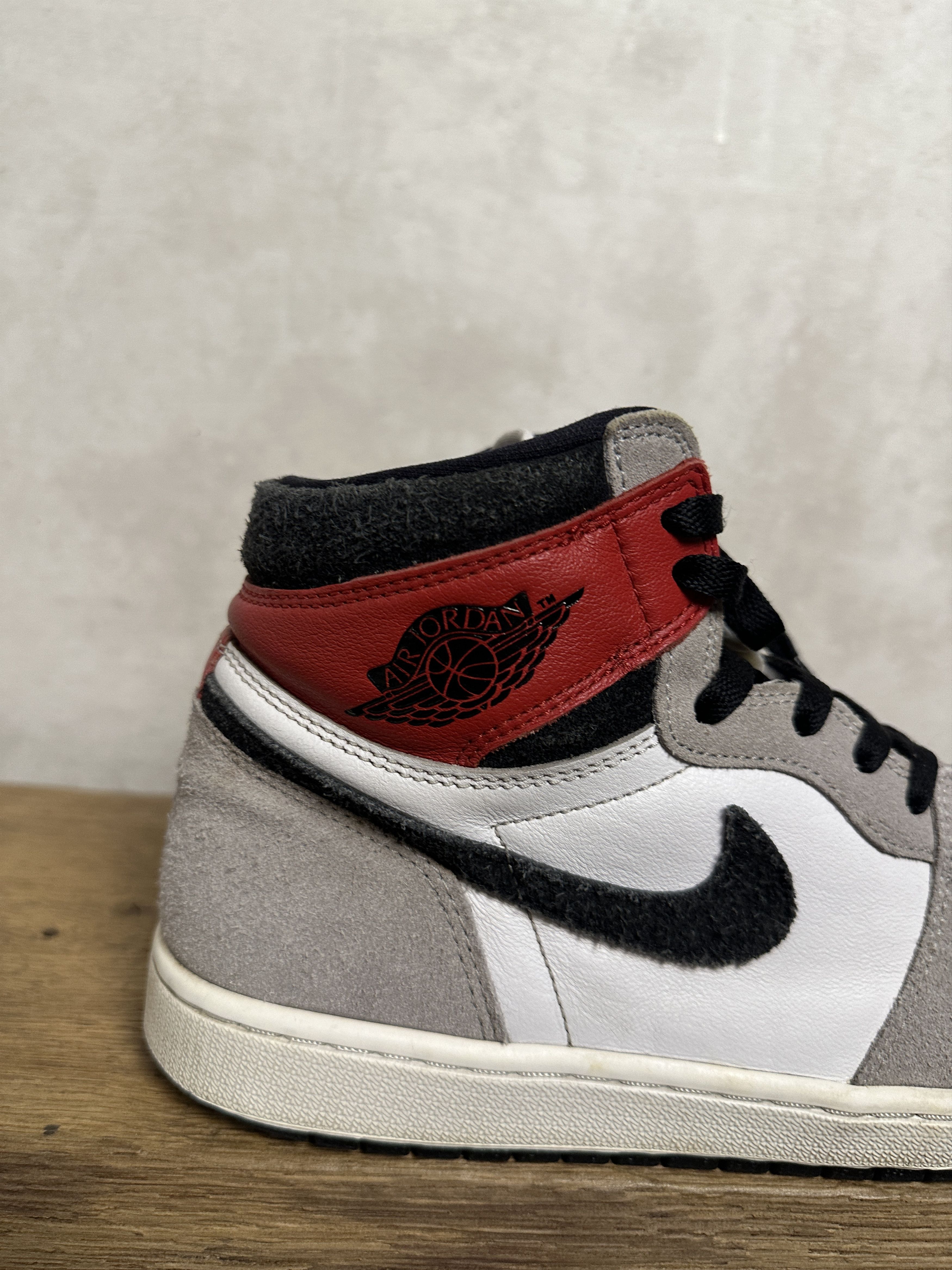 Jordan Brand Air Jordan 1 Retro High OG Particle Grey Size US 10.5 / EU 43-44 - 8 Thumbnail