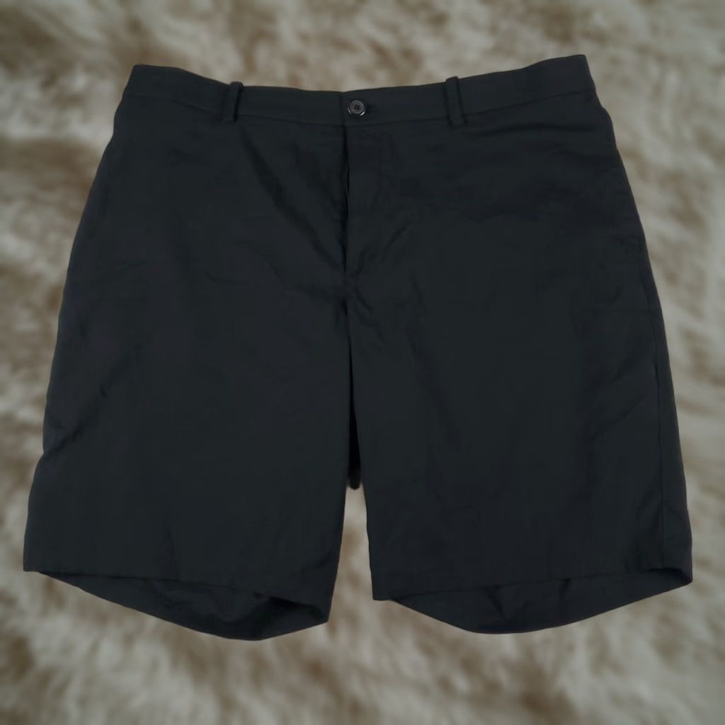Nike Nike Shorts Mens 40 Black Dri Fit Golf Casual Flat Front Chino Size US 40 / EU 56 - 1 Thumbnail