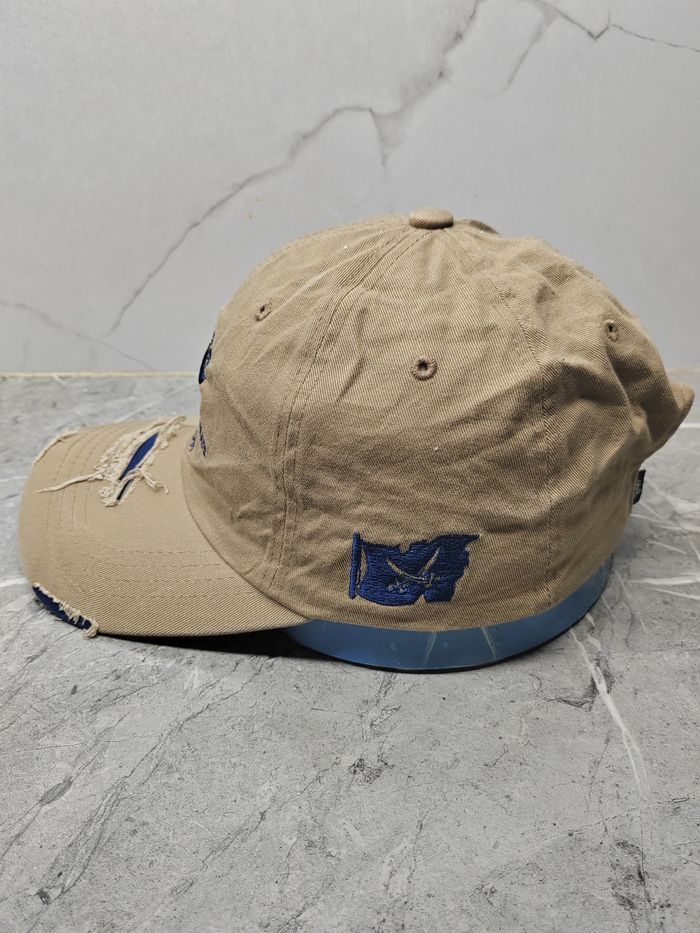 Vintage Vintage The East Blue Danger Pirate Distressed Style Cap Size ONE SIZE - 4 Thumbnail