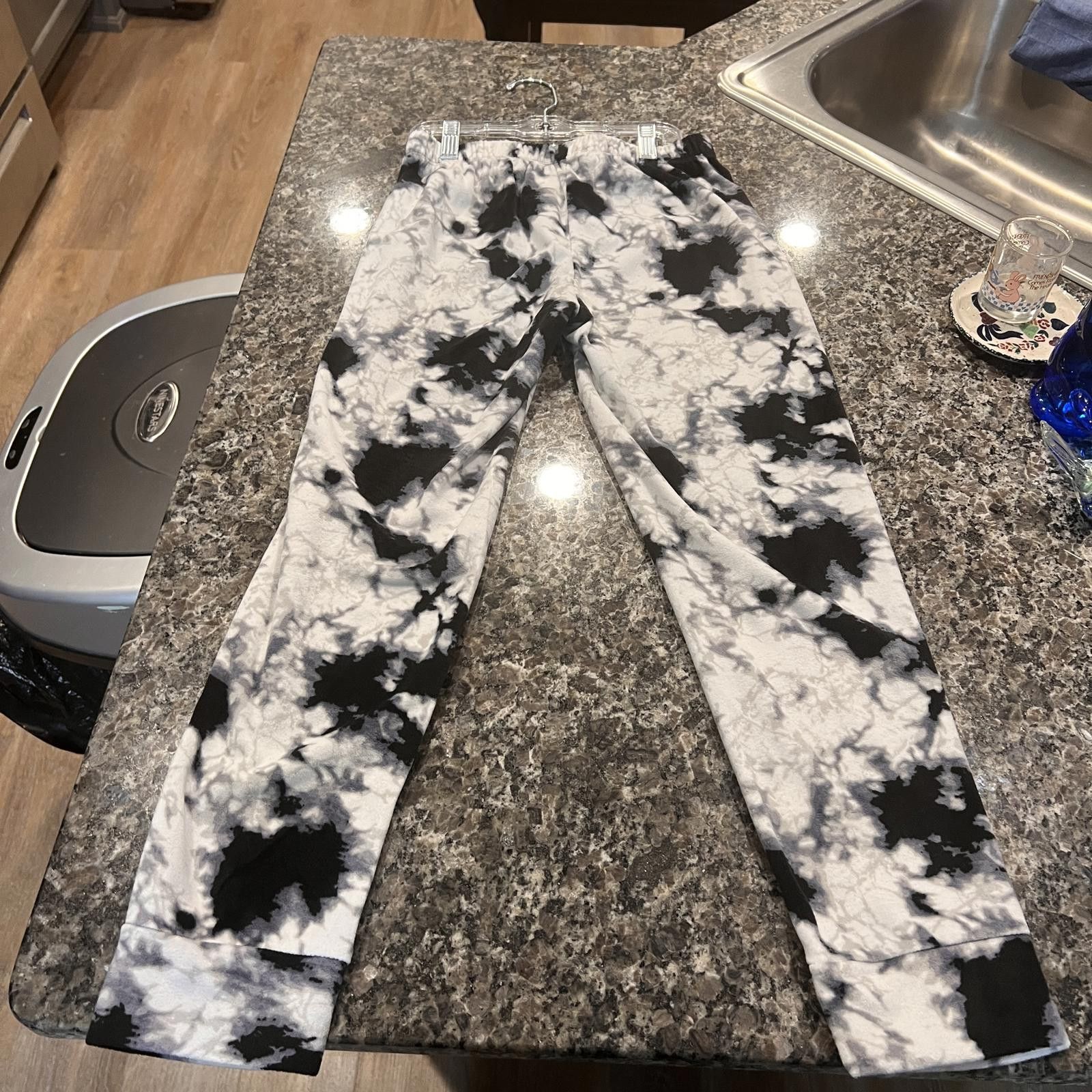 Other Black and White Tie-Dye Girls Sweatpants Size 24" / US 00 / IT 34 - 1 Thumbnail