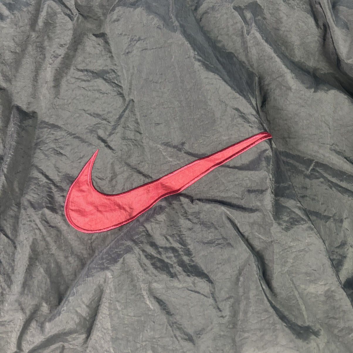 Nike Vintage 90s black/red nike puffer jacket 2 side pockets Size US XL / EU 56 / 4 - 3 Thumbnail