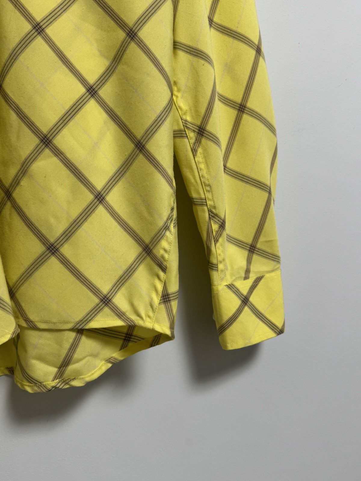 Burberry Burberry Button Up T-Shirt yellov Luxury Size US XL / EU 56 / 4 - 7 Thumbnail
