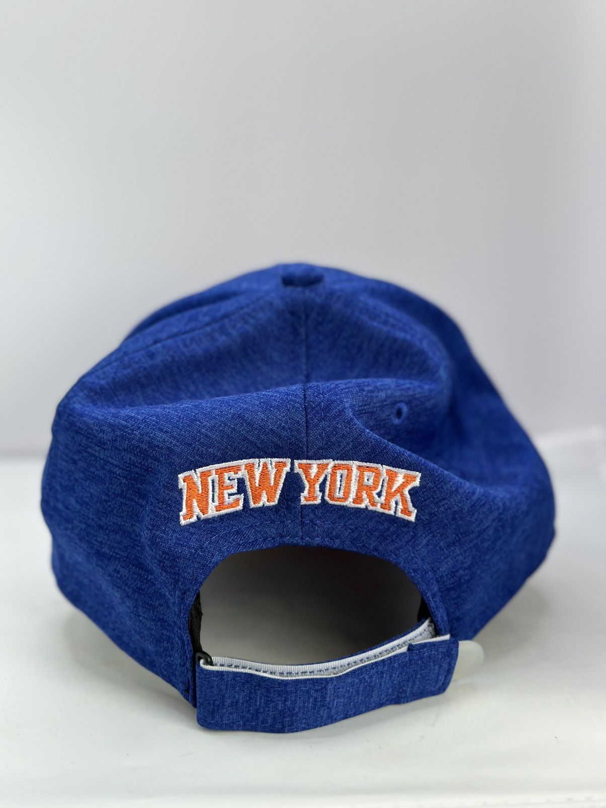 New Era New York Knicks Baseball Cap Official NBA Team Hat New Era Size ONE SIZE - 3 Thumbnail