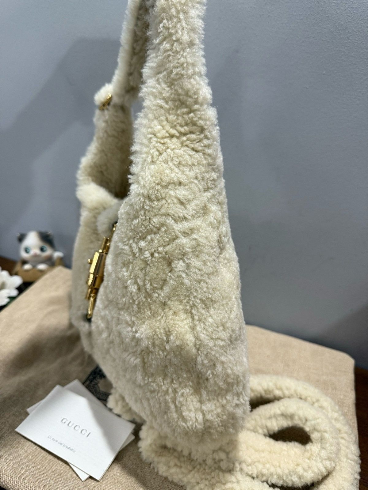 Gucci Small Shearling Jackie 1961 Hobo White Size ONE SIZE - 9 Thumbnail