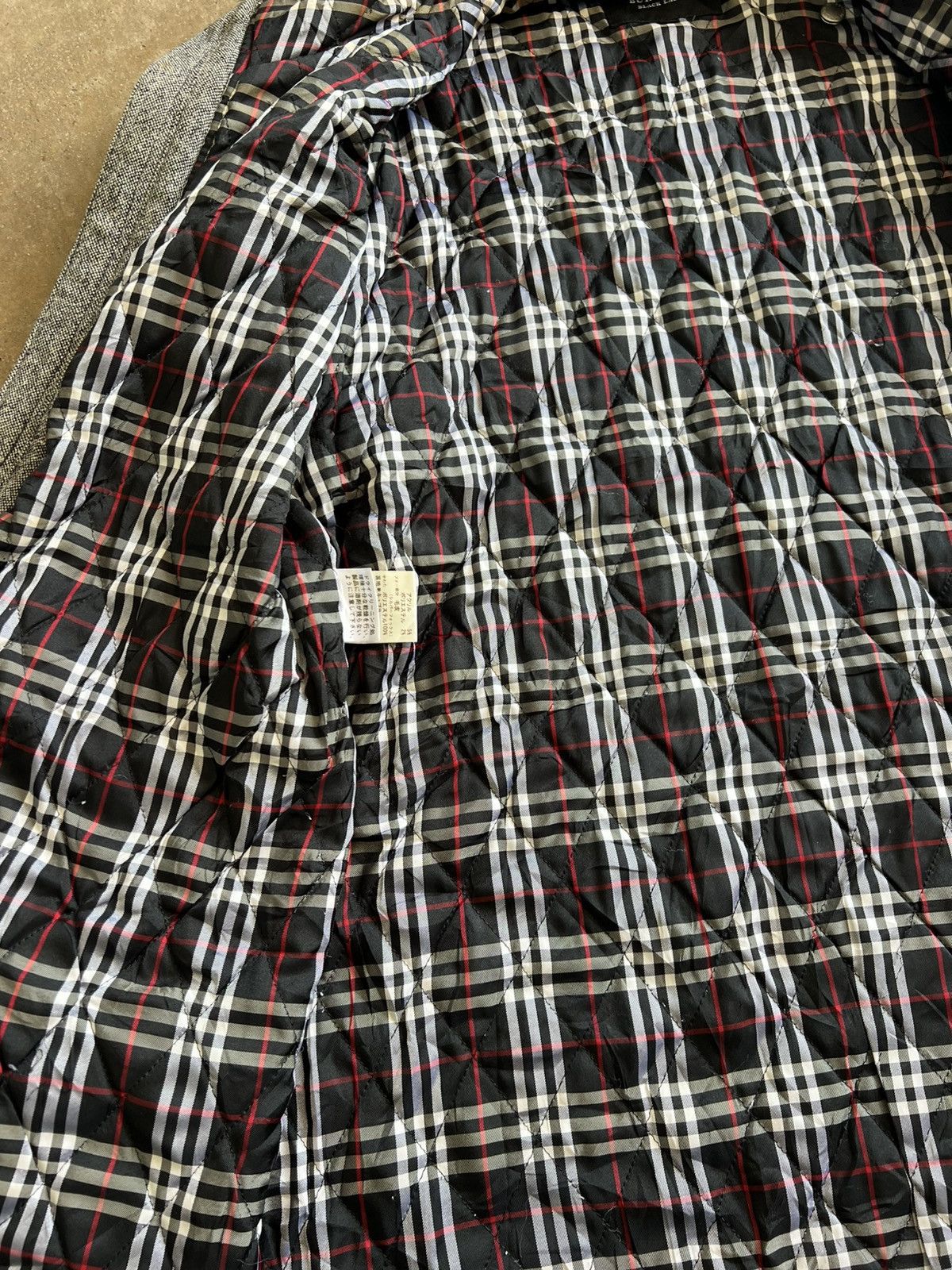 Burberry Vtg Burberry Black Label Multipocket Novacheck Hoodie Jacket Size US L / EU 52-54 / 3 - 17 Thumbnail