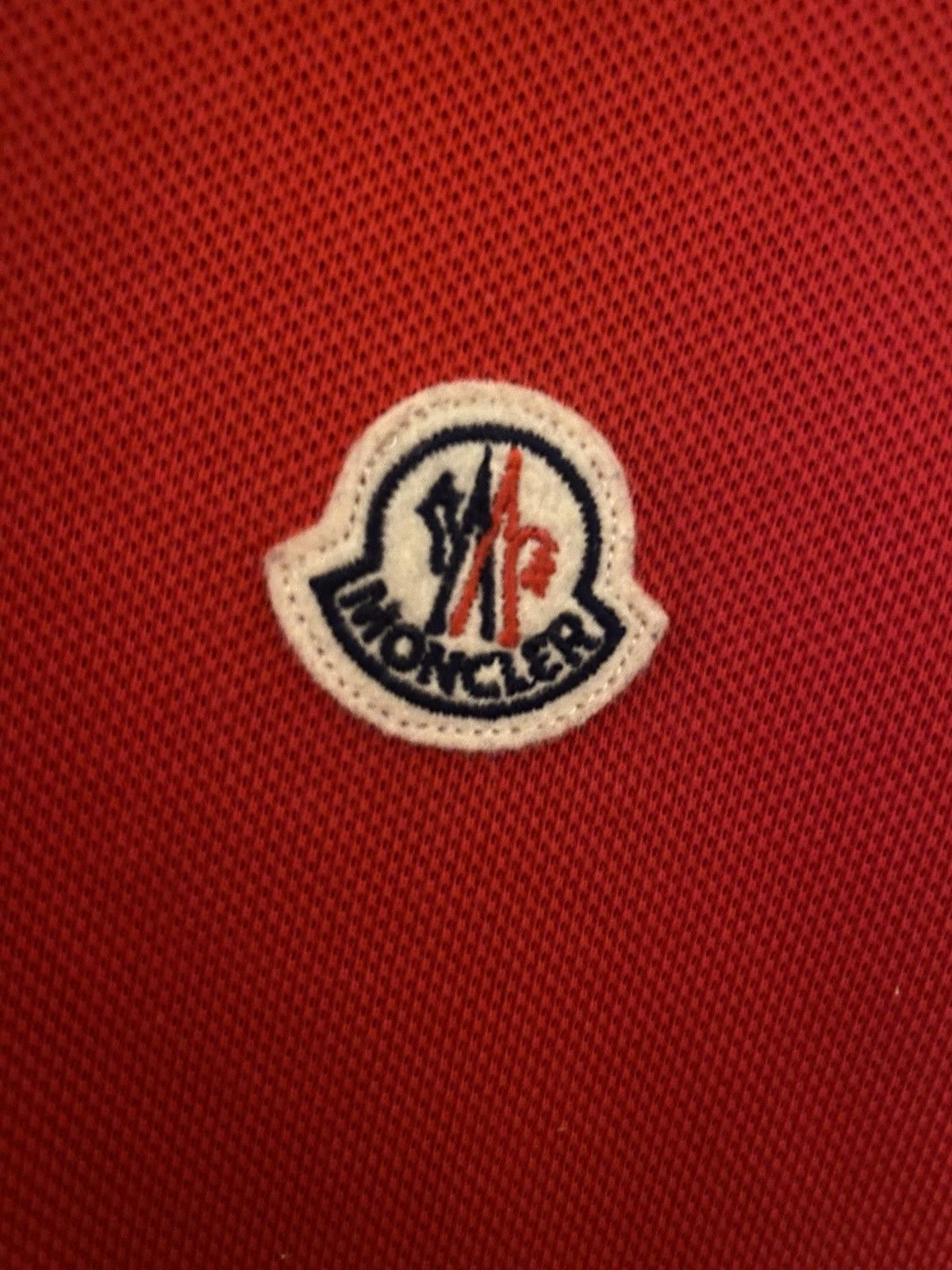 Moncler Moncler red polo size M Size US M / EU 48-50 / 2 - 3 Thumbnail