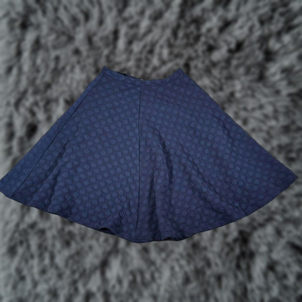 Vintage JOA Skirt Size Medium Skater Polka Dot Classic Modest Textured Chic Retro Twee Skirt Long Womens M Blue Polyester Spandex Size 32" / US 10 / IT 46 - 1 Thumbnail