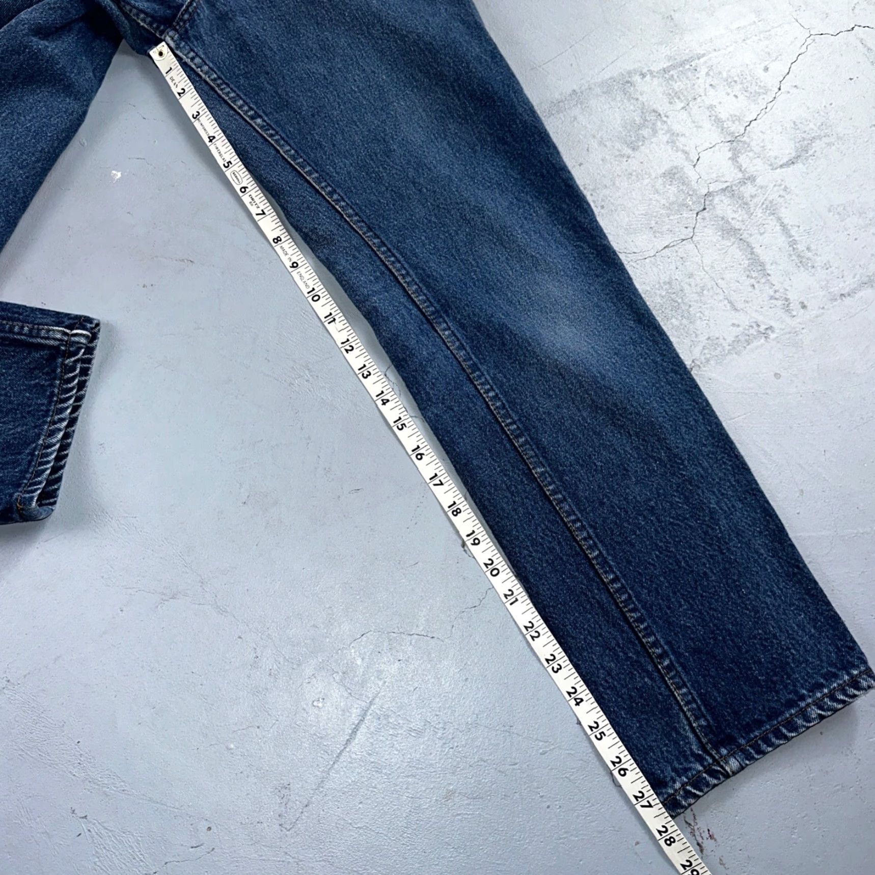Levi's VINTAGE Levis 501 Jeans 80s USA Blue Straight Leg XX Med Wash 26501 25x27 Size 42" / US 20 - 6 Thumbnail