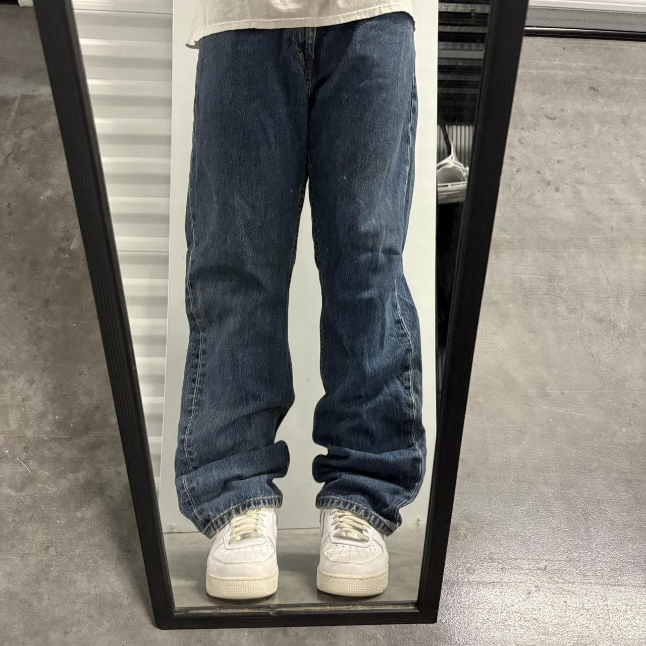 Levi's Crazy Vintage Y2K/2000s Levis 505 Essential Medium Wash Denim Jeans! Size US 36 / EU 52 - 1 Thumbnail