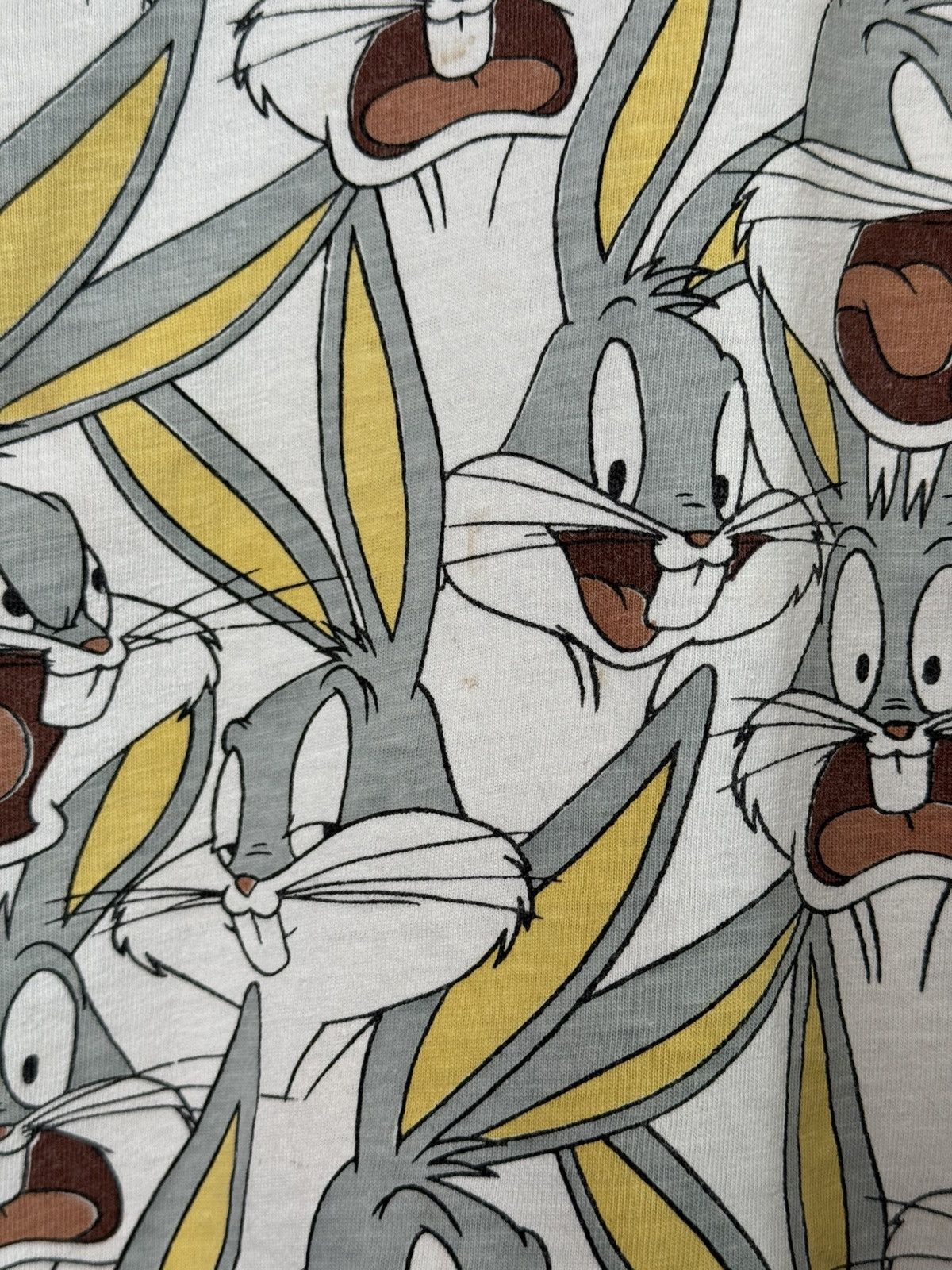Warner Bros Vintage Bugs Bunny All Over Print T-Shirt Looney Tunes Tee Size US XL / EU 56 / 4 - 10 Thumbnail