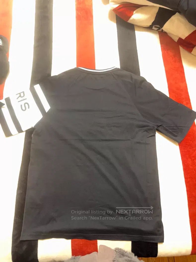 Givenchy Givenchy Black and White Striped Letter Logo Short Sleeve Size US XL / EU 56 / 4 - 2 Thumbnail