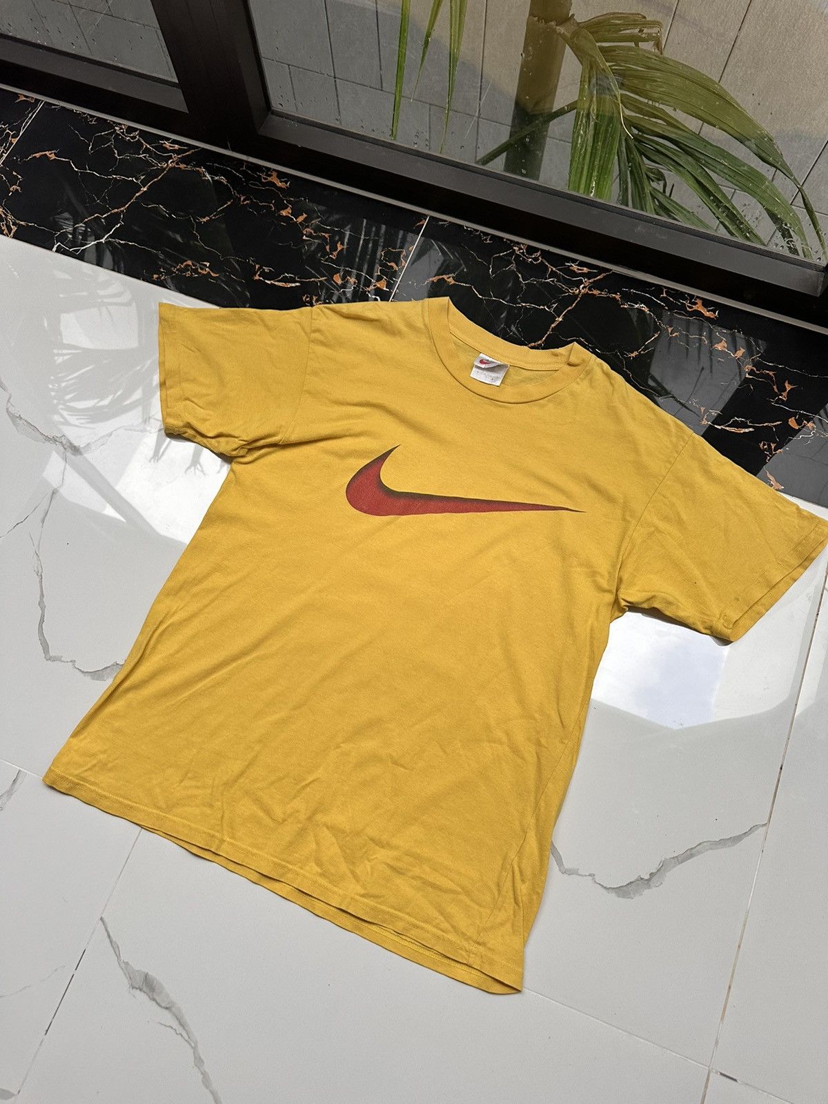 Nike × Vintage 90s NIKE VINTAGE BIG SWOOSH STREETWEAR T-SHIRT Size US S / EU 44-46 / 1 - 3 Thumbnail