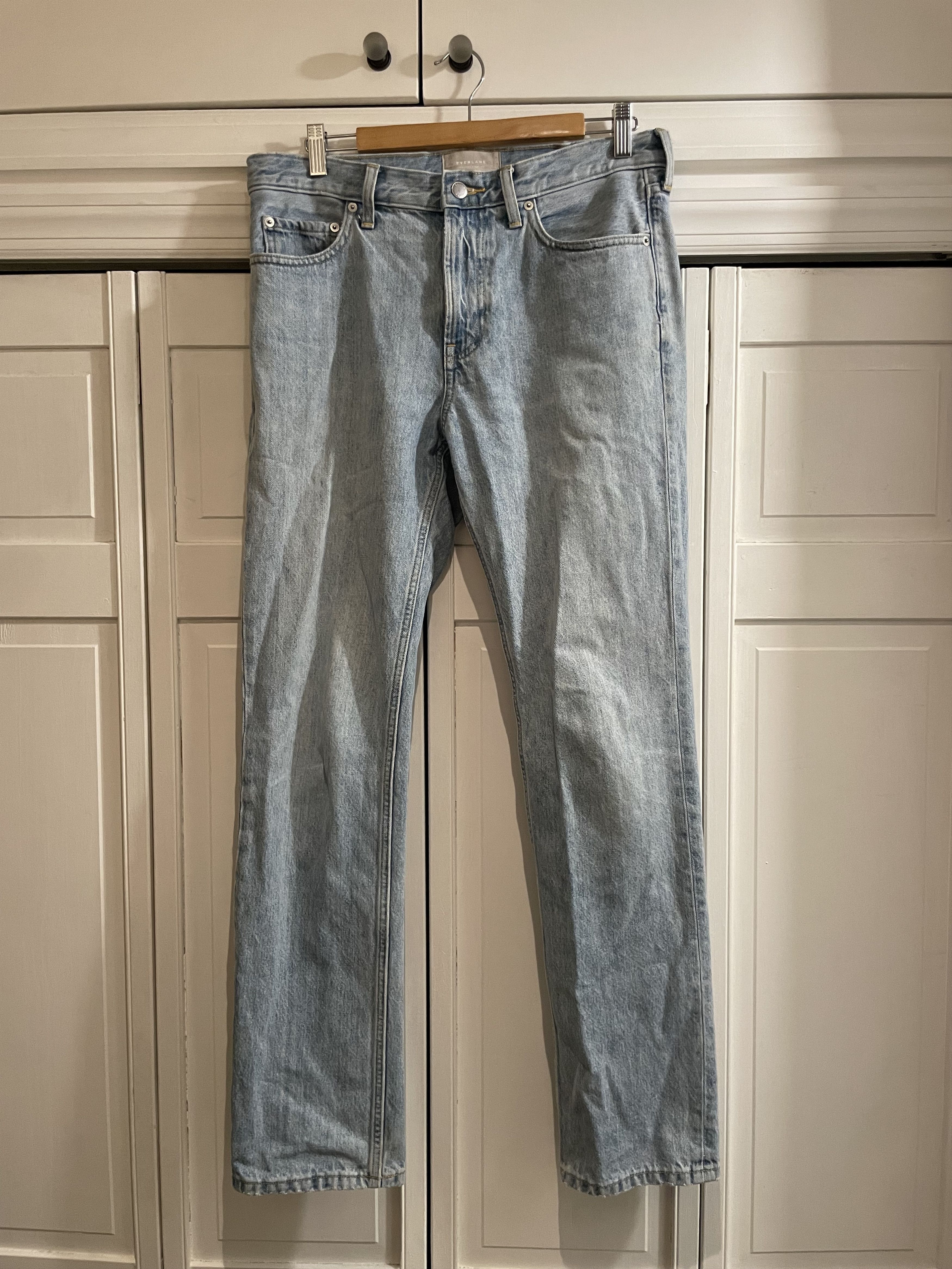 Everlane Everlane Straight Fit Jean Size 30x32 Light Wash Size US 30 / EU 46 - 1 Thumbnail