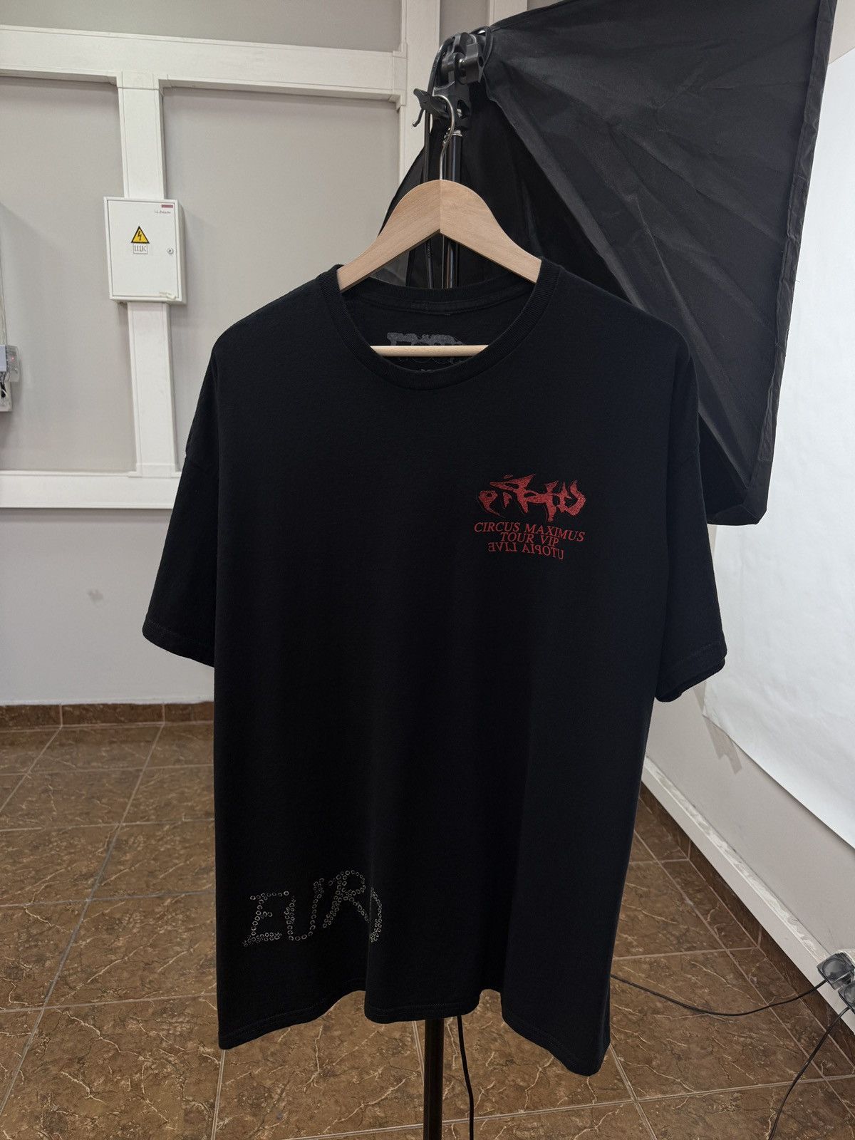 Travis Scott 🇺🇸 Travis Scott Circus Maximus Tour 2024 T-Shirt Utopia Merch Size US XL / EU 56 / 4 - 2 Thumbnail