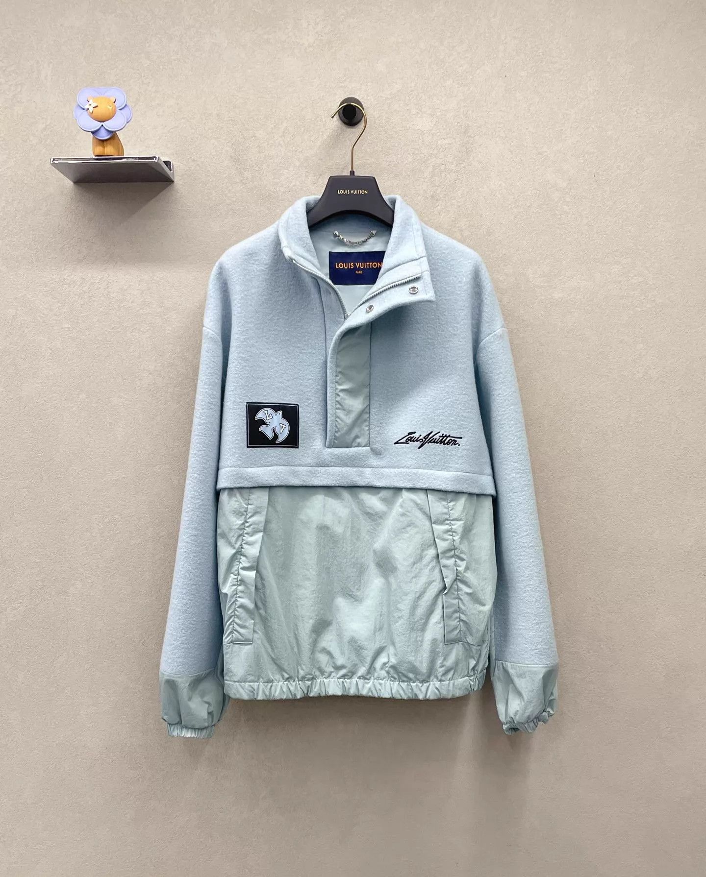 Louis Vuitton Lv color blocked blue crewneck sweatshirt size 50 Size US M / EU 48-50 / 2 - 1 Thumbnail