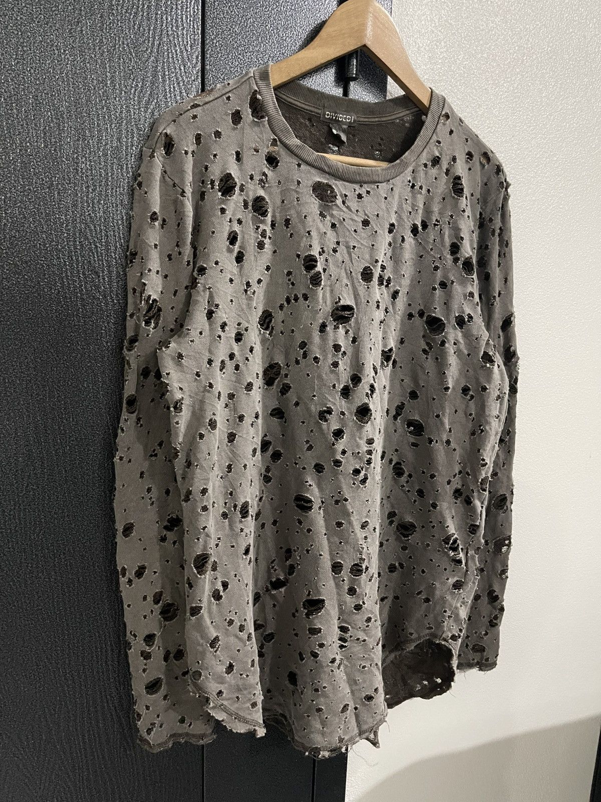 Vintage Vintage h&m Distressed brown longsleeve Tshirt Size US M / EU 48-50 / 2 - 2 Thumbnail