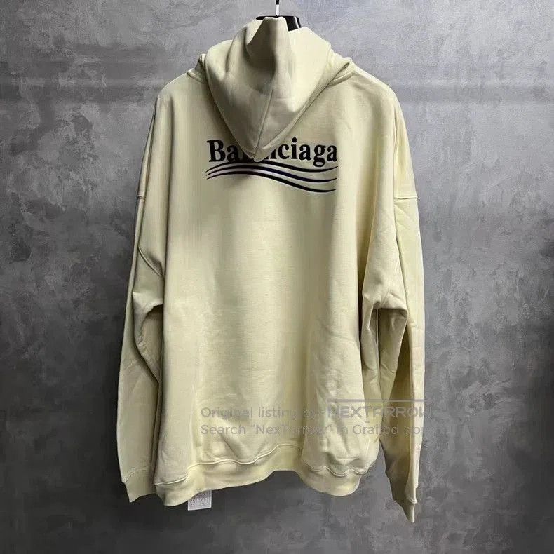 Balenciaga Balenciaga Beige Logo Print Hoodie. Size US L / EU 52-54 / 3 - 2 Thumbnail
