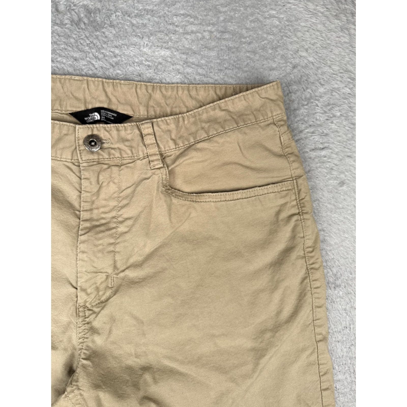 The North Face The North Face Shorts Mens 34 Khaki Beige Chino Flat Front Casual Zip Pockets Hem Tear Flaw Size US 34 / EU 50 - 5 Thumbnail
