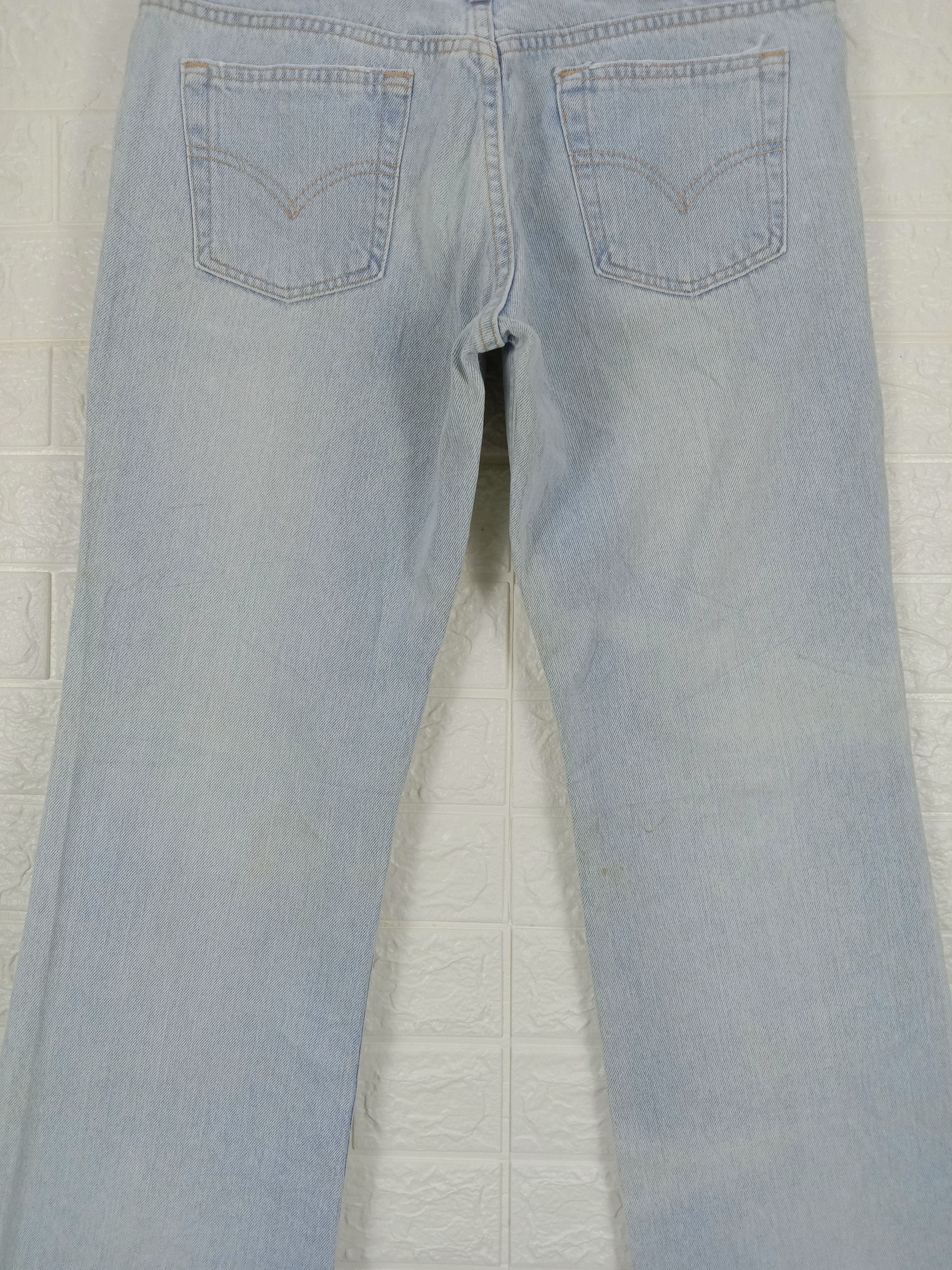 Levi's Vintage Levi's 518 Flare Jeans Light Wash Denim Size US 33 - 7 Thumbnail