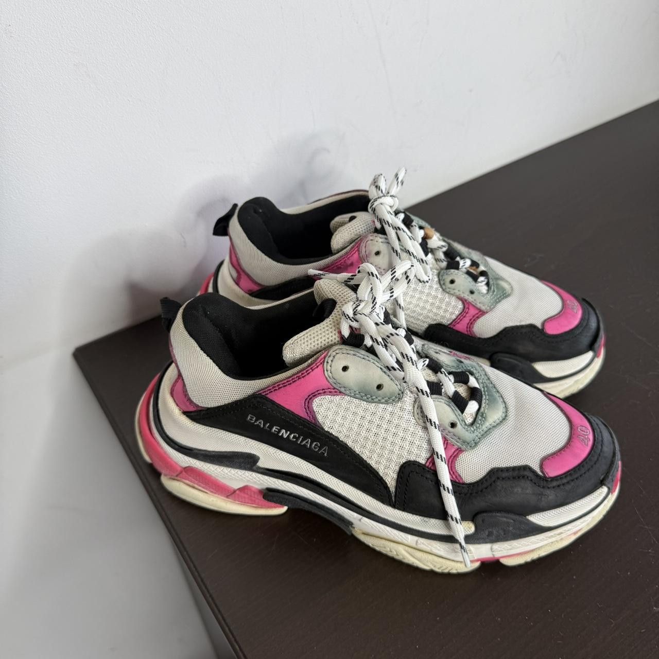 Balenciaga Balenciaga Triple S Oversize Sneakers Pink White Size US 7.5 / EU 40-41 - 3 Thumbnail