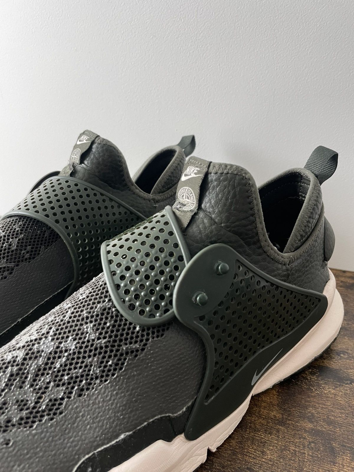 Nike × Stone Island Nike Sock Dart Mid x Stone Island Sneakers Dark Green RARE Size US 9 / EU 42 - 4 Thumbnail