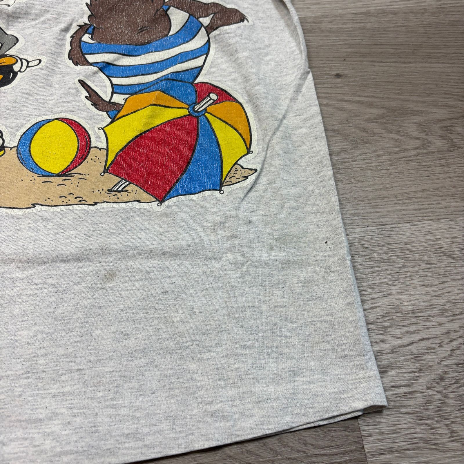 Vintage × Warner Bros VTG 90s Sun Sportswear Bugs Tazmanian Devil Beach Shirt XS Size XS / US 0-2 / IT 36-38 - 14 Thumbnail