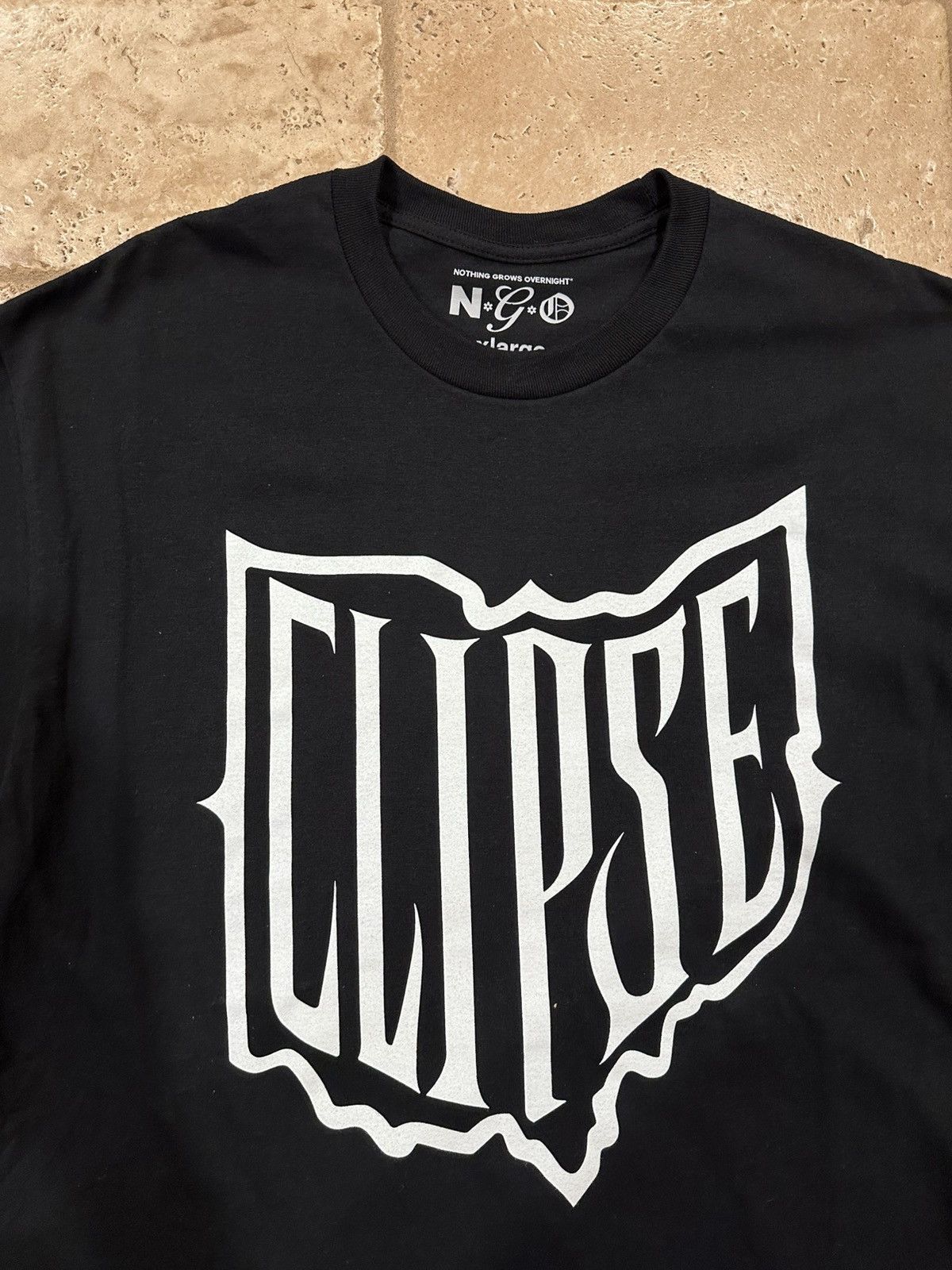 Rap Tees Clipse x NGO x Xhibition Ohio Shield Logo Black T-Shirt Size US XL / EU 56 / 4 - 6 Thumbnail
