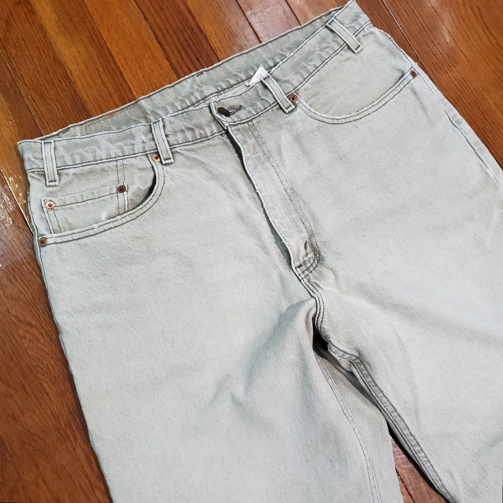 Levi's VINTAGE Levi's Jeans 550 Mens 38x32 Beige Denim Relaxed Fit USA 90s Cowboy USA Classic 5-Pocket Mens Jeans Size US 38 / EU 54 - 7 Thumbnail
