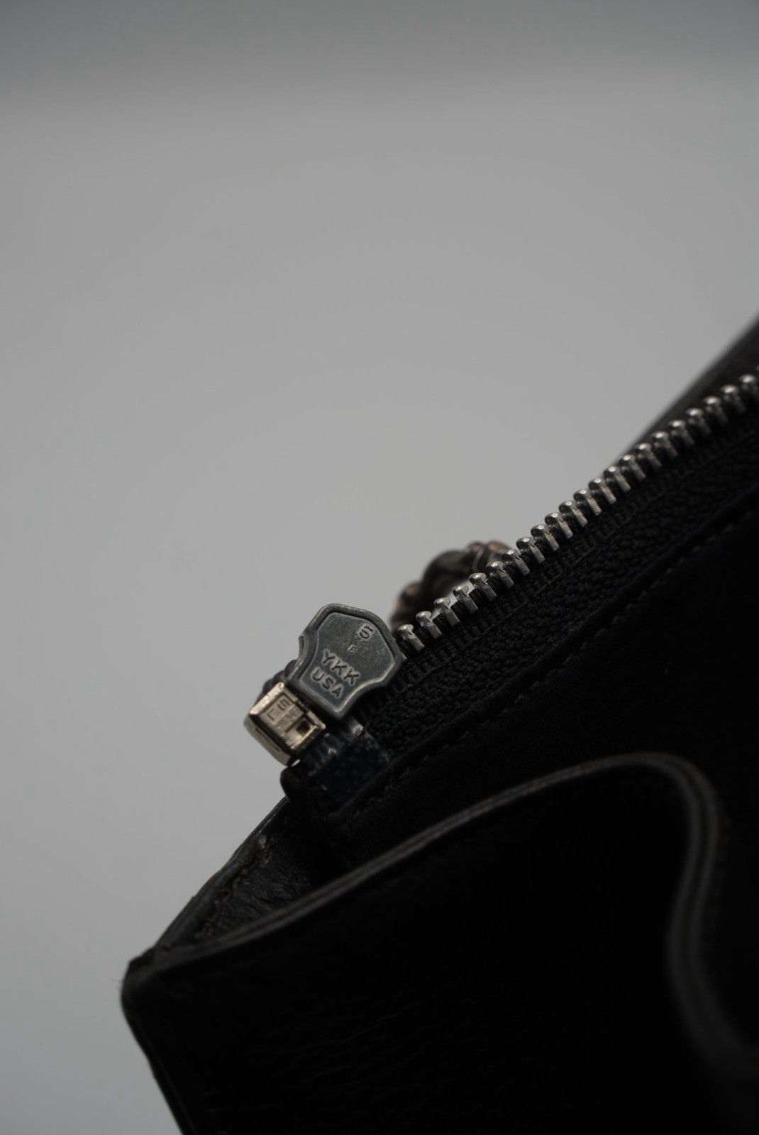 Chrome Hearts Chrome Hearts 90s Grained Calfskin Fleur De Lis Leather Bag Size ONE SIZE - 13 Thumbnail
