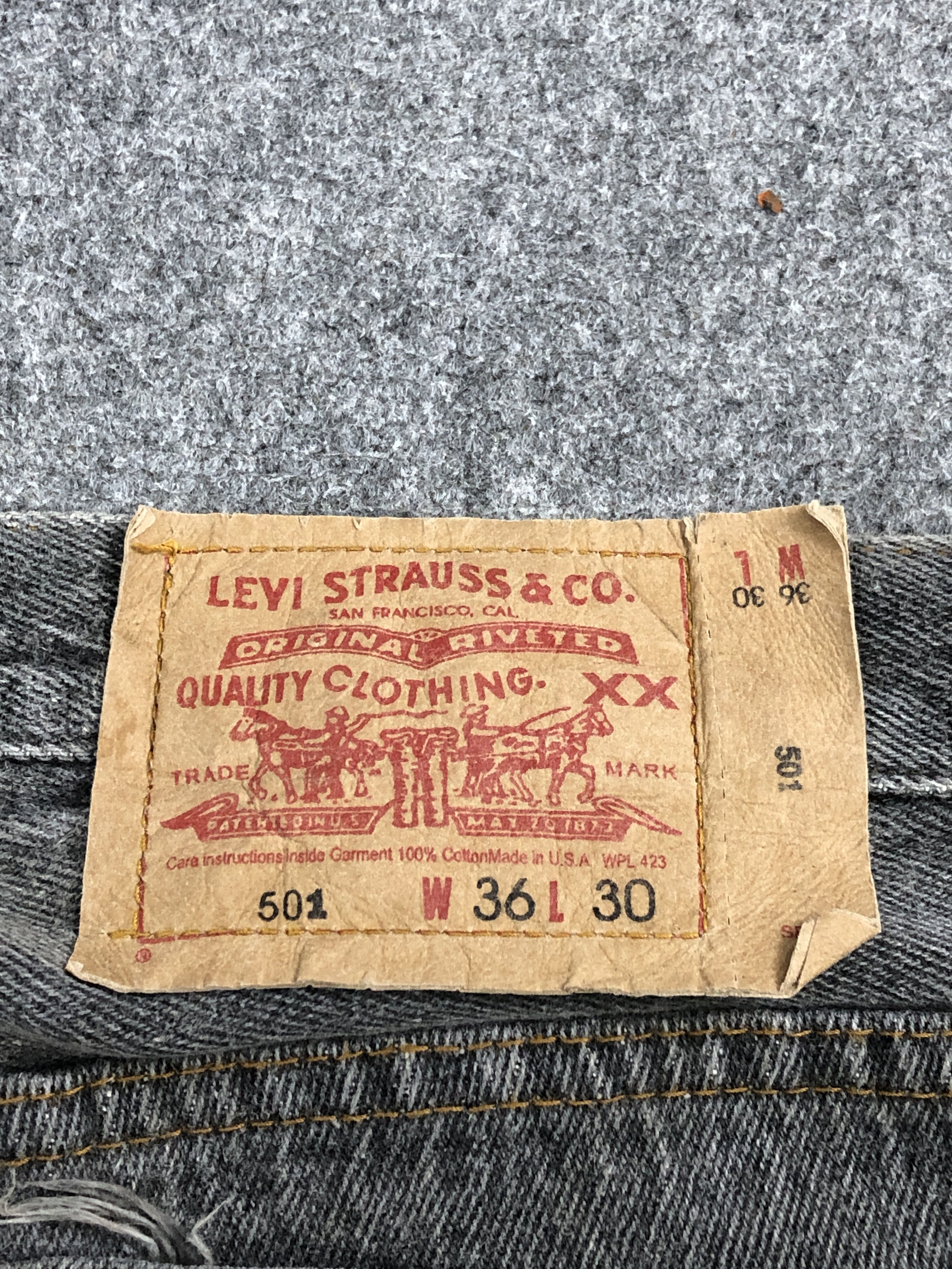 Levi's Vintage 80s Levis 501 Black Sun Faded Jeans DP2447 Size US 34 / EU 50 - 5 Thumbnail