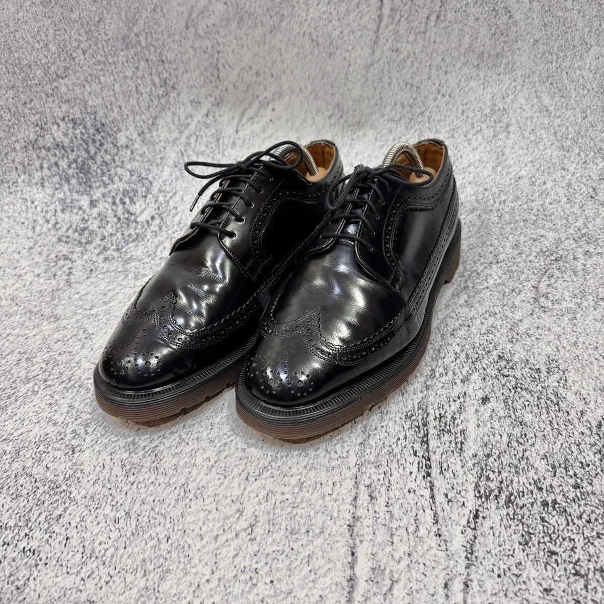 Dr. Martens Vintage Dr.Martens England Brogues US9 UK8 Size US 9 / EU 42 - 2 Thumbnail