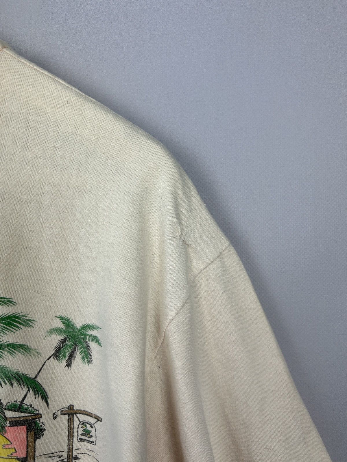 Hanes Vintage 1989 The Mucky Duck Captiva Island Florida 80s Size US L / EU 52-54 / 3 - 9 Thumbnail
