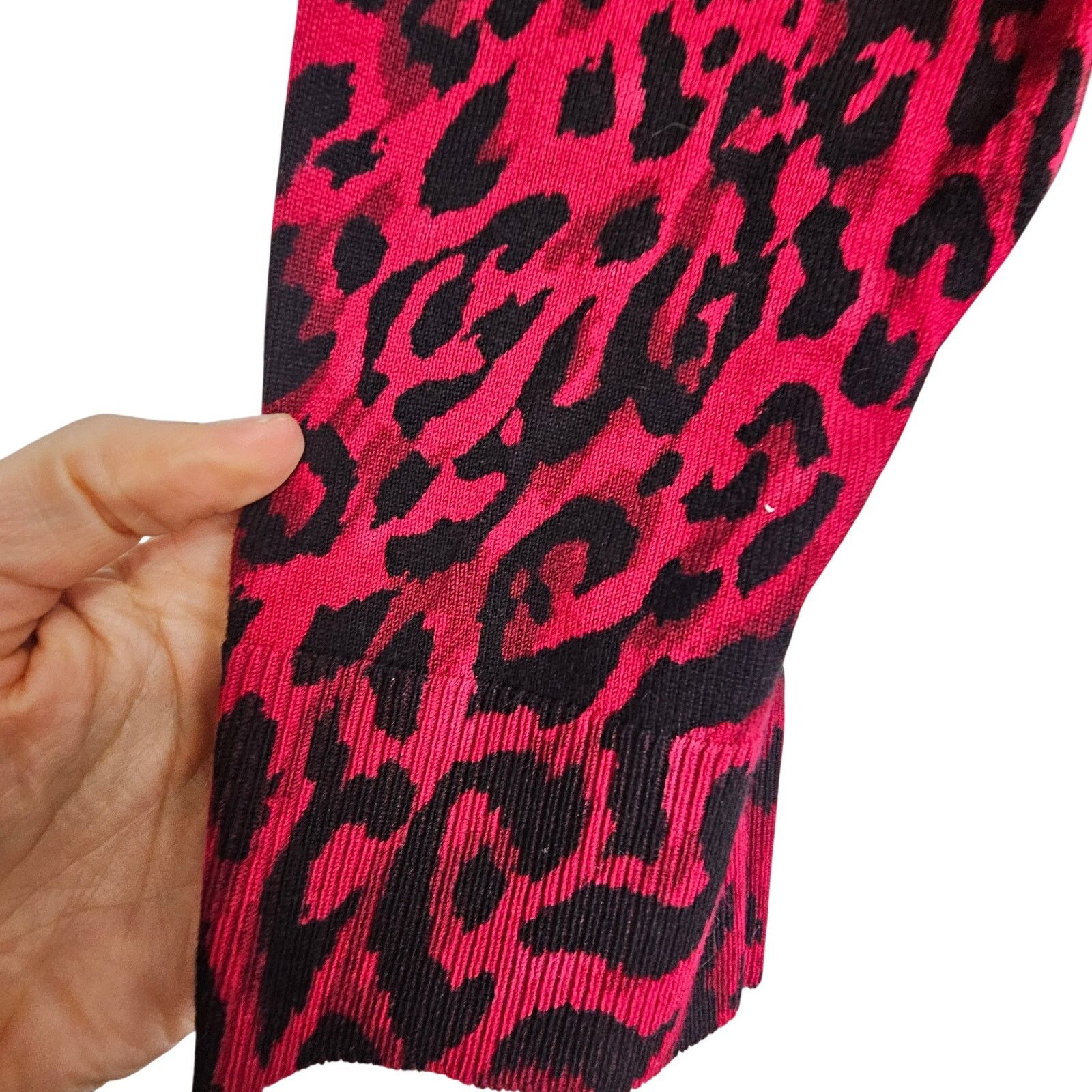White House Black Market White House Black Market Animal Leopard Print Cardigan Sz L Size L / US 10 / IT 46 - 4 Thumbnail