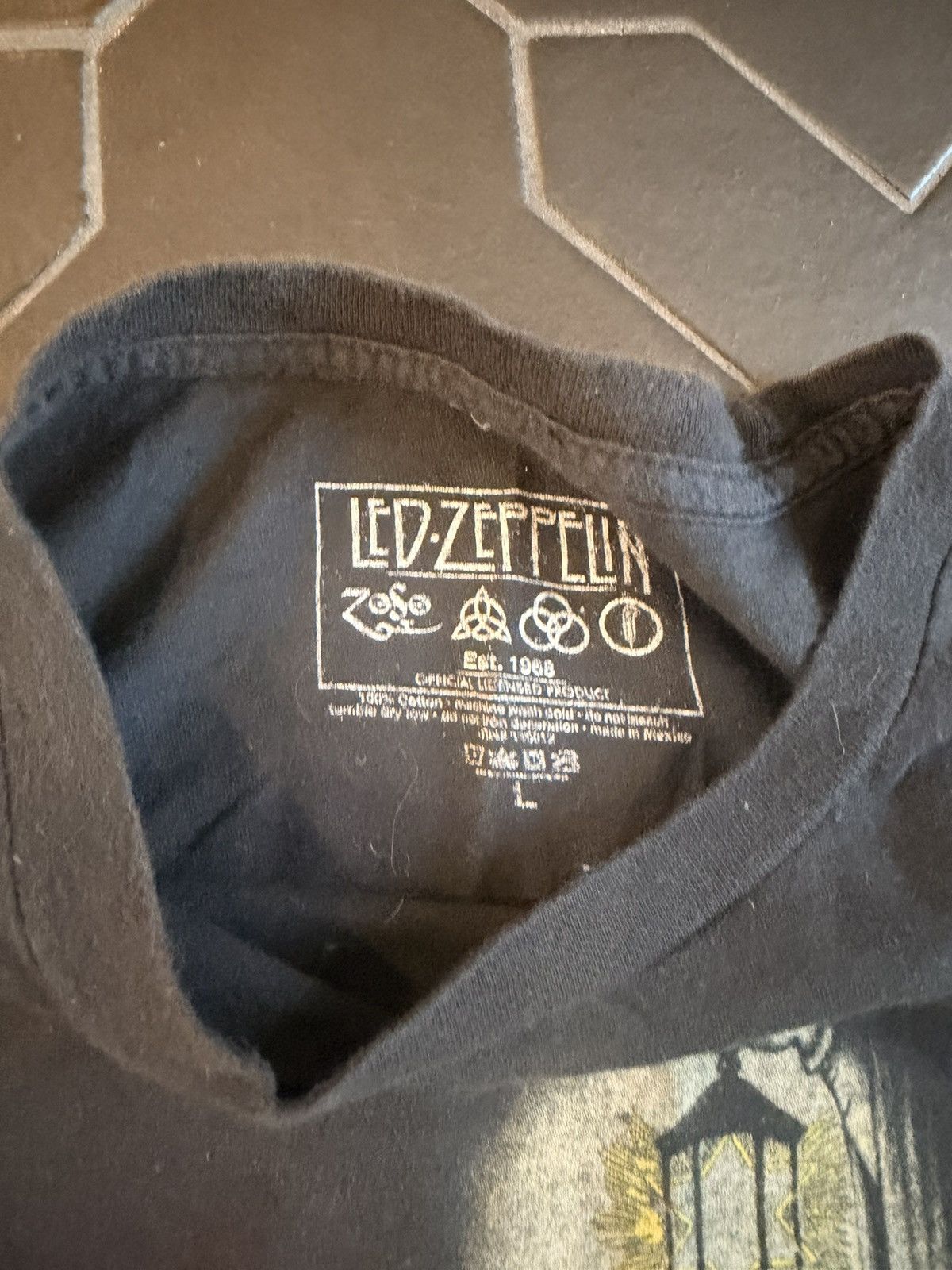 Led Zeppelin Led Zeppelin Tee Size US L / EU 52-54 / 3 - 3 Thumbnail