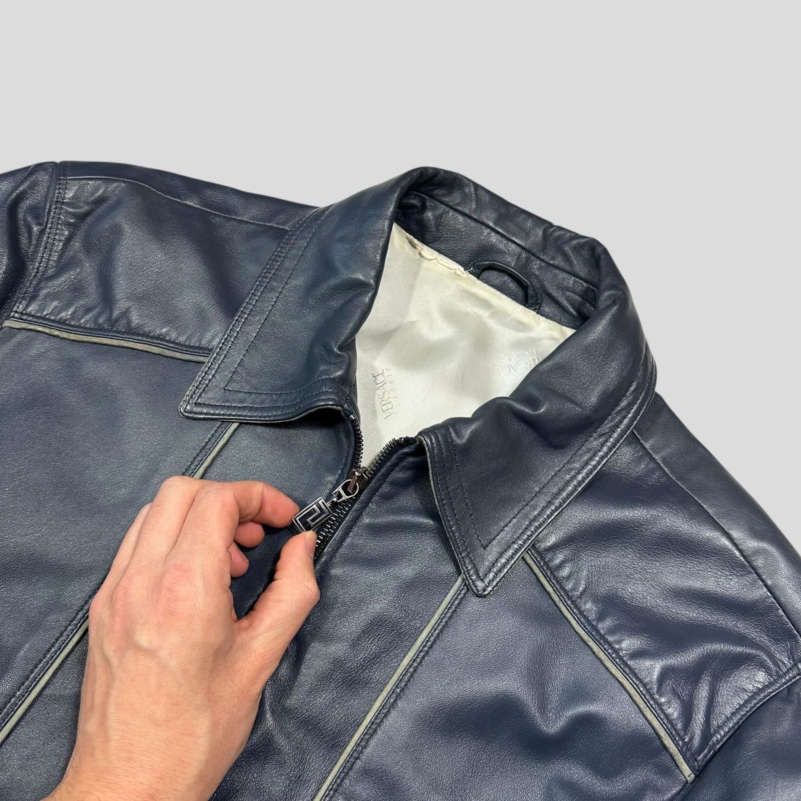 Versace Versace 90’s Classic Blue Leather Piped Moto Jacket - M Size US M / EU 48-50 / 2 - 2 Thumbnail