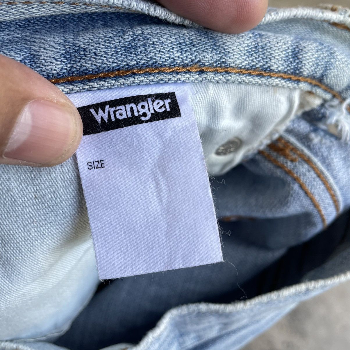 Wrangler 🔥Vintage Wrangler Stoned Washed Ripped Distress Denim Jeans Size US 33 - 17 Thumbnail