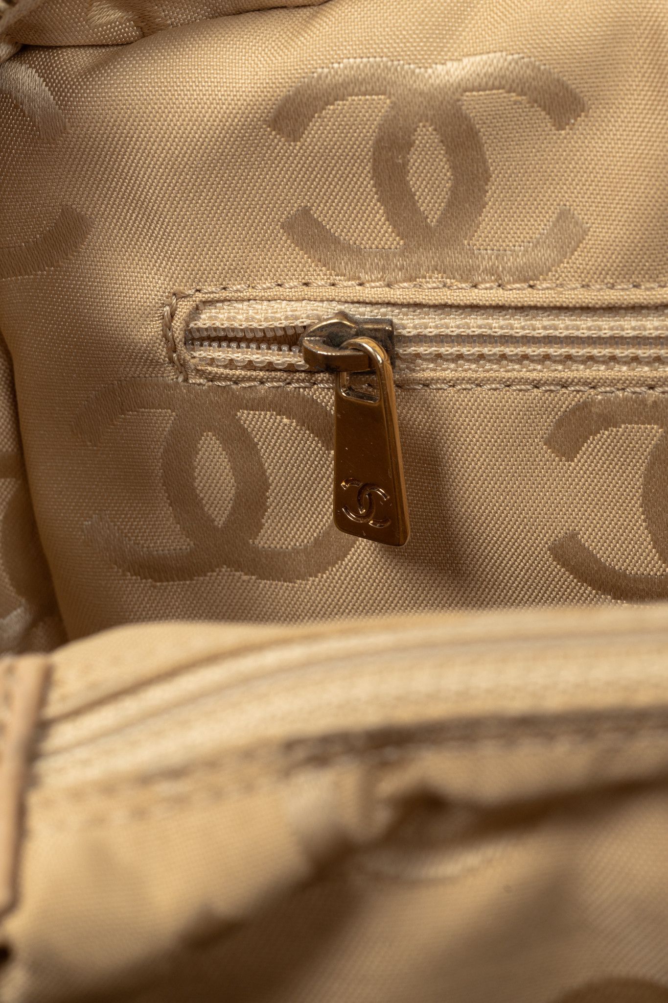 Chanel Chanel Wild Stitch Sand CC Quilted Leather Tote Size ONE SIZE - 14 Thumbnail