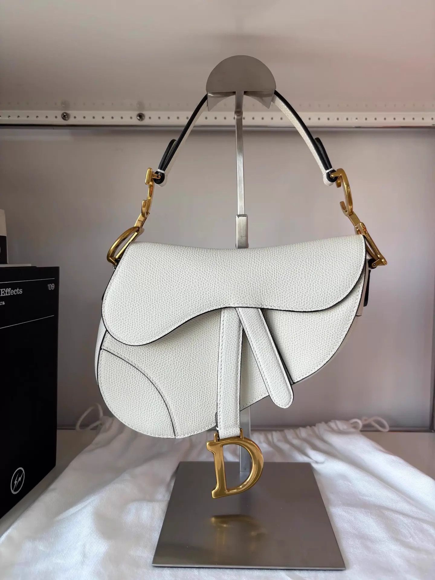 Dior Dior Saddle Bag Small White Litchi Calfskin Gold Size ONE SIZE - 1 Thumbnail