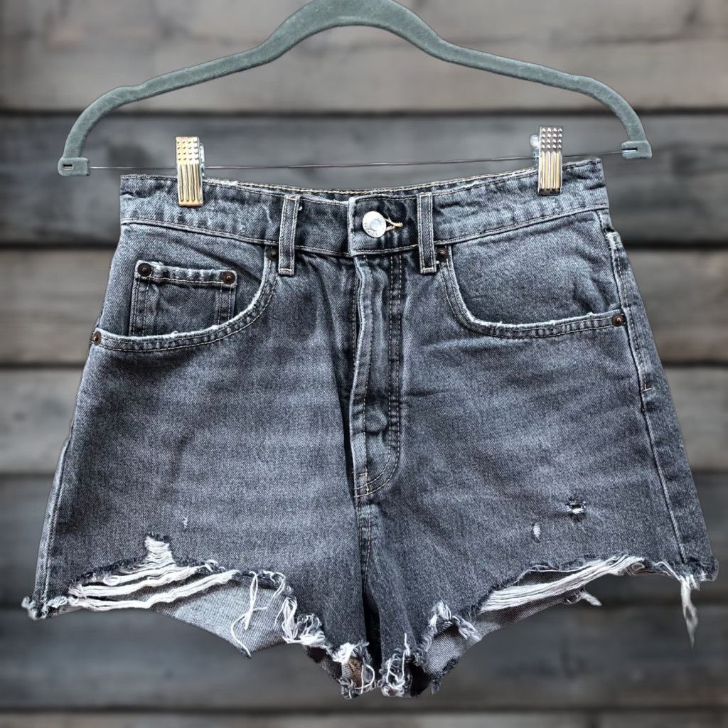 Zara VINTAGE Zara High Waisted Cutoff Denim Shorts Womens 4 Washed Black Frayed Button Fly Size 27" / US 4 / IT 40 - 1 Thumbnail