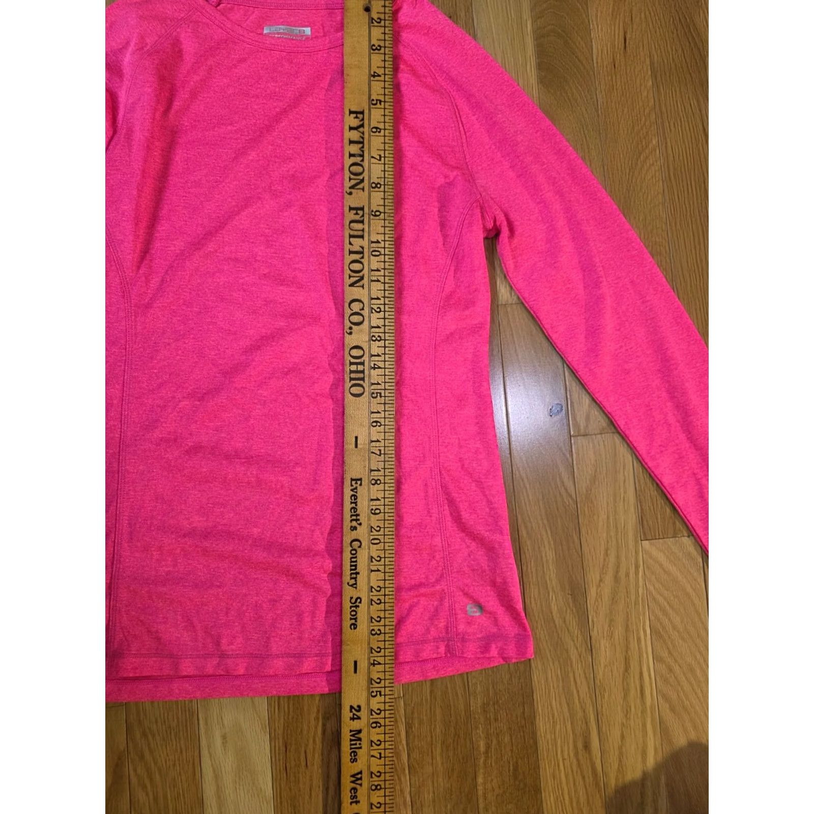 Layer 8 Layer 8 Performance T-Shirt Women's S Pink Polyester Qwick-Dry Long Sleeve Crew Neck Pullover Top Activewear Size S / US 4 / IT 40 - 2 Thumbnail