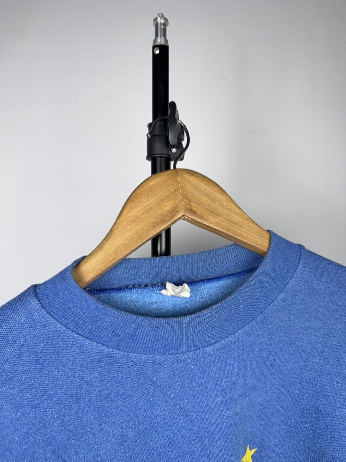 Vintage Vintage Retro 80s Europe EU Stars Blue Graphic Sweatshirt Size US M / EU 48-50 / 2 - 4 Thumbnail