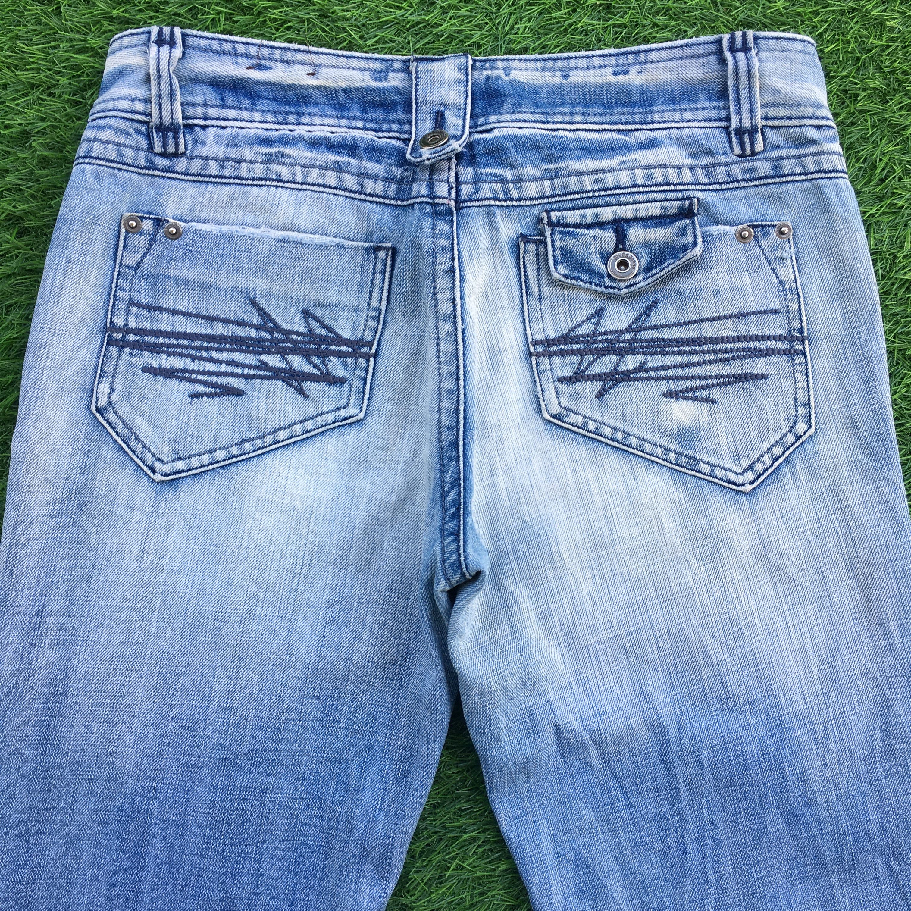 Designer × Jean Low Waist Distressed Bootcut Flare Jeans D-949 Size 28" / US 6 / IT 42 - 4 Thumbnail