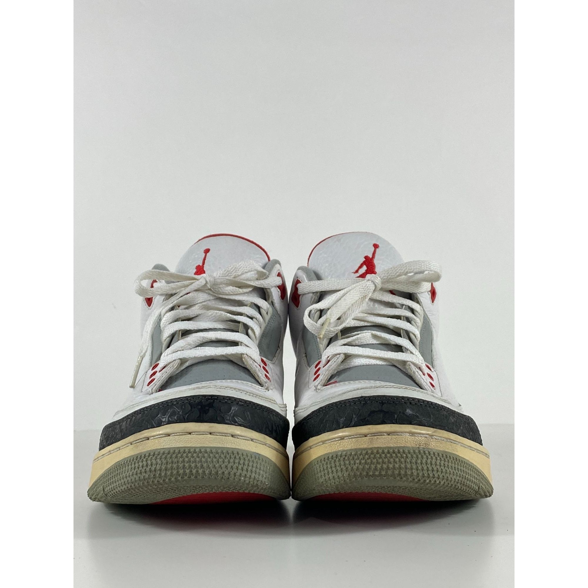 Jordan Brand Jordan 3 Retro Fire Red (2013) Sneakers (136064-120) Size 9 Size US 9 / EU 42 - 3 Thumbnail