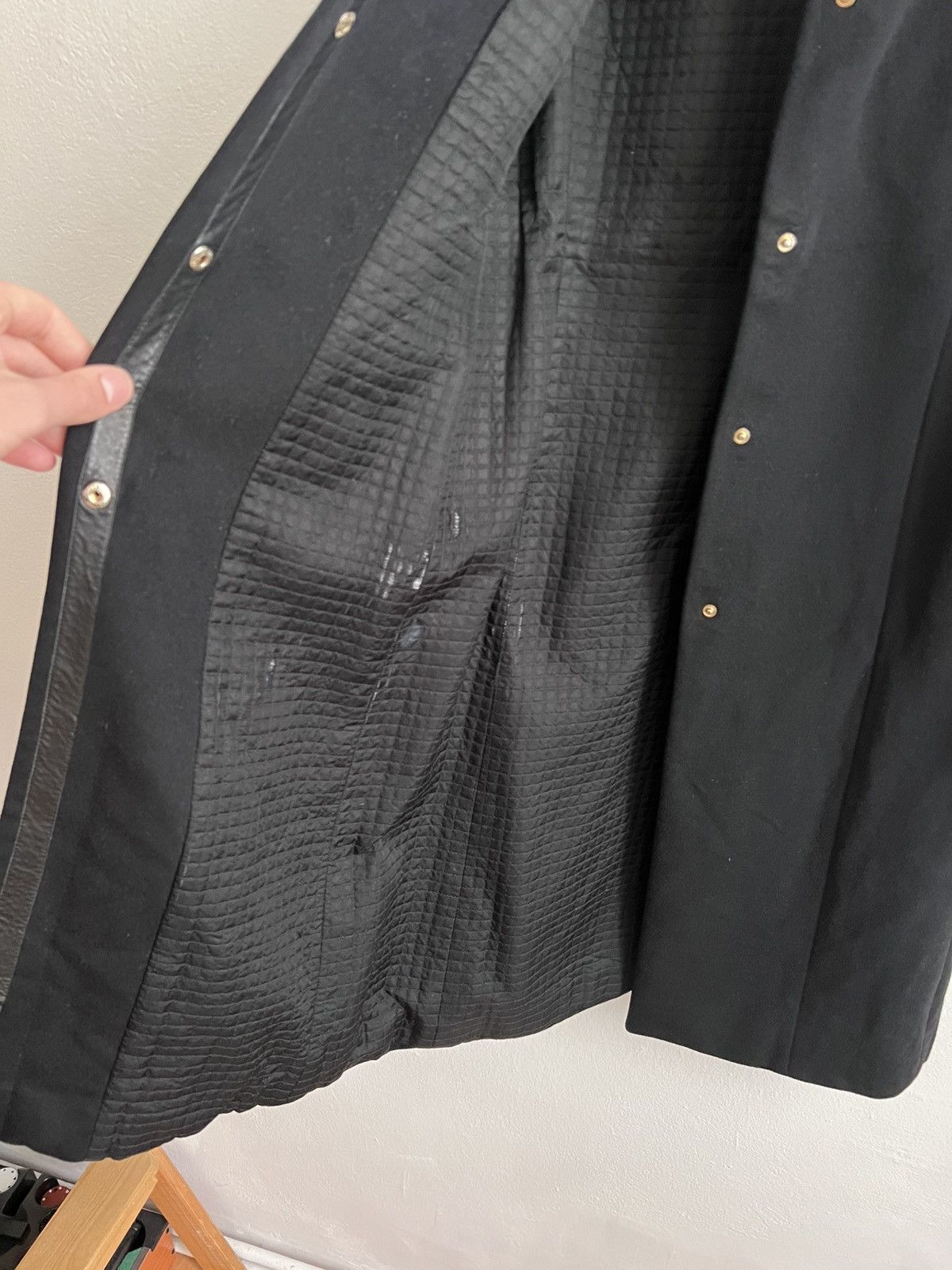 Gucci 1995 Gucci by Tom Ford classic coat with leather collar Size M / US 6-8 / IT 42-44 - 7 Thumbnail