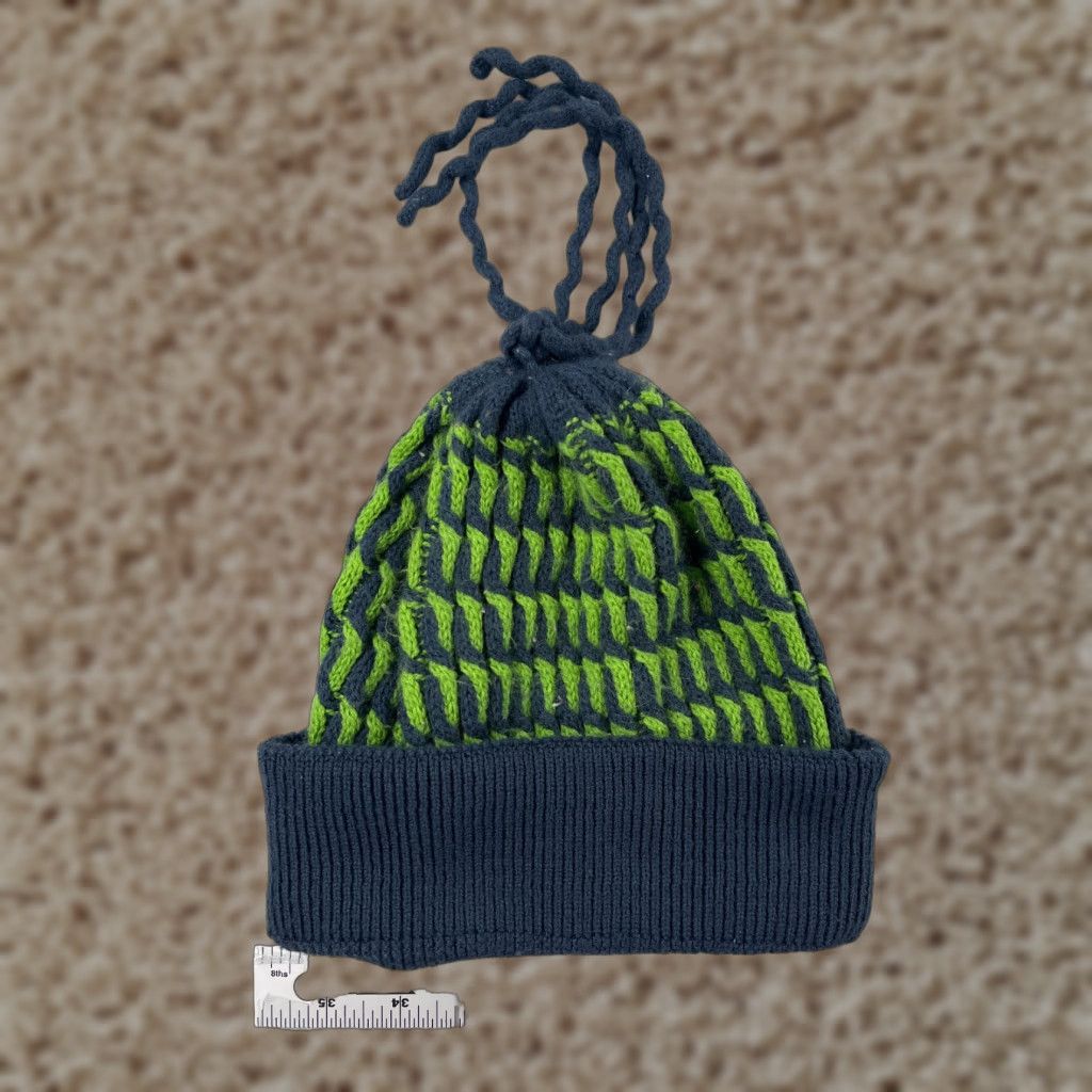 Vintage Beanie Geometric One Size Adult Blue Acrylic Hat Mens Ski Comfort Winter Holiday Size ONE SIZE - 1 Thumbnail