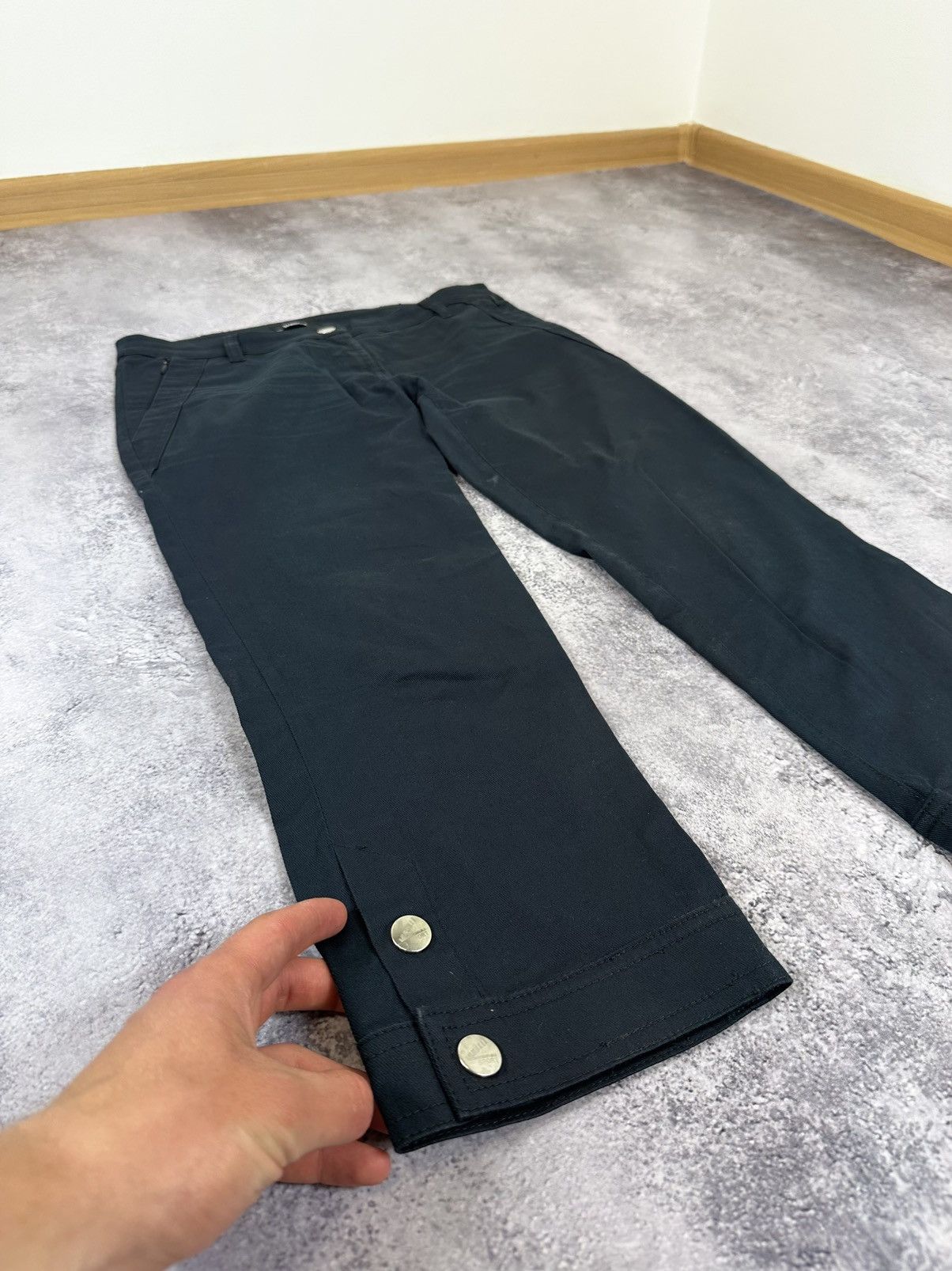Versace × Vintage Vintage 90s Versace Medusa Avant Garde Luxury Cropped Pants Size 28" / US 6 / IT 42 - 10 Thumbnail