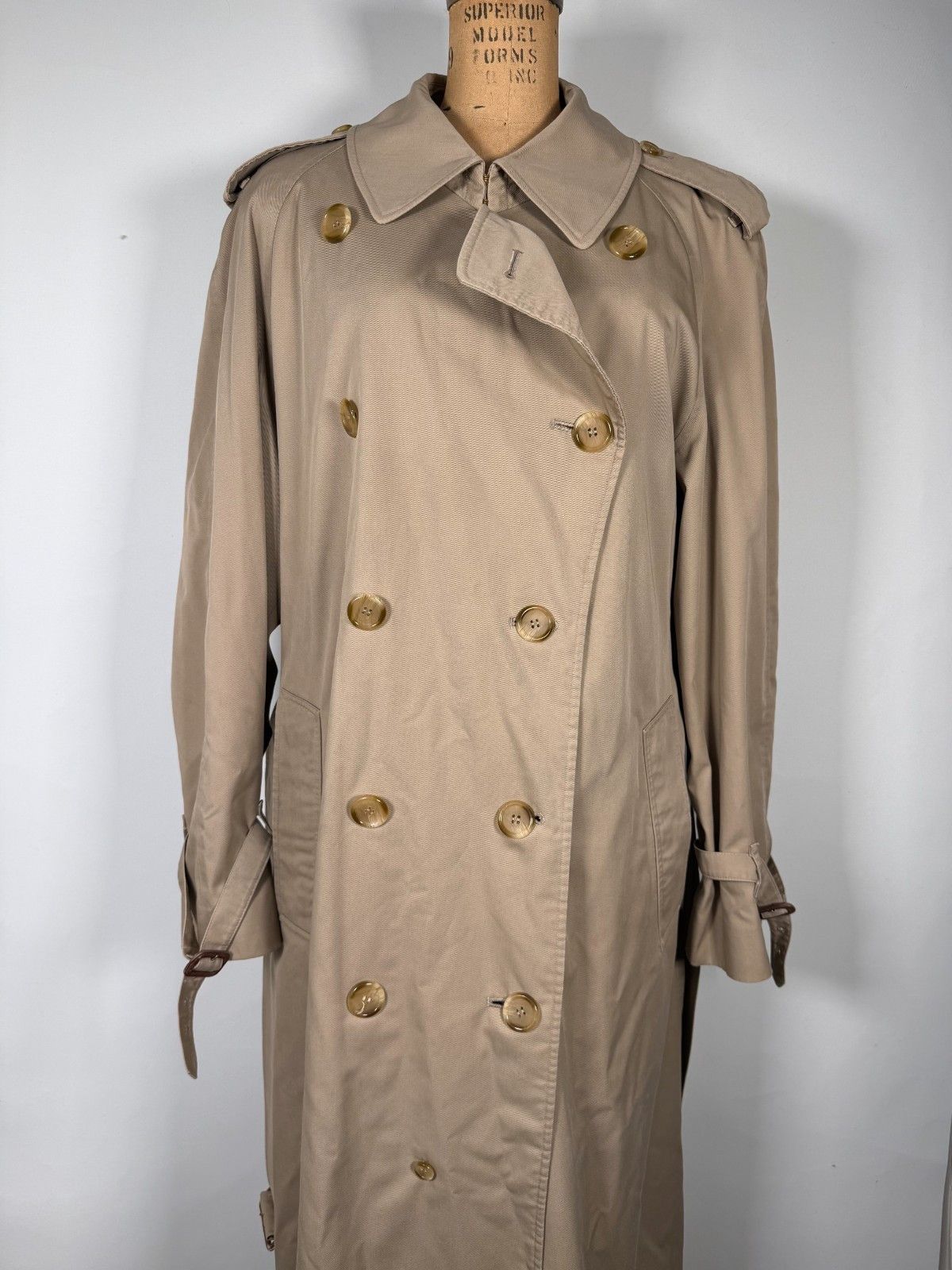 Burberry Vintage Burberry London Checkered Linning Beige Trench Coat Size US M / EU 48-50 / 2 - 1 Thumbnail