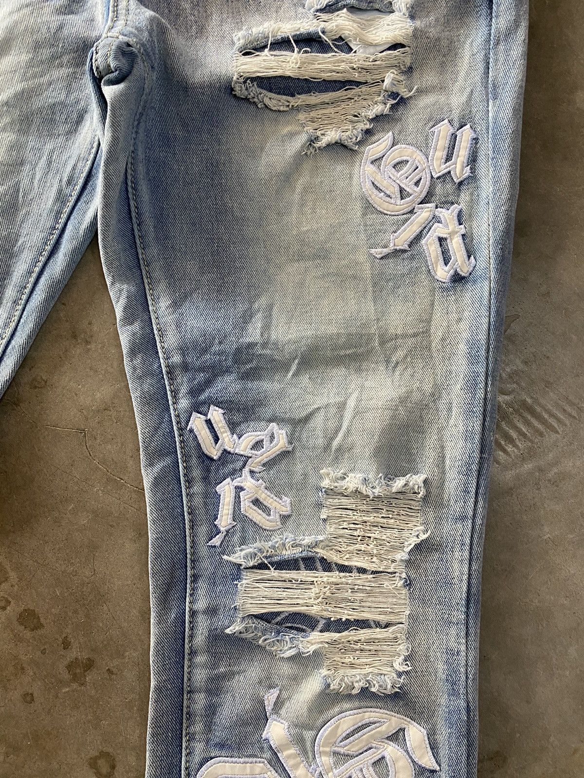 Japanese Brand Y2k Letter Embroidery Street Style Ripped Denim Pants Size US 30 / EU 46 - 8 Thumbnail